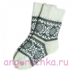 Женские шерстяные носки с зимним узором